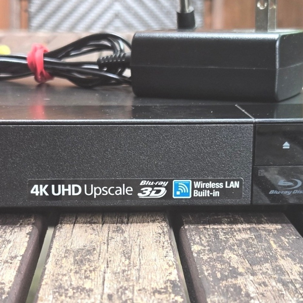 Sony BDP-S6500 4K UHD Upscaling 3D Blu-ray DVD Player - Picture 2 of 6